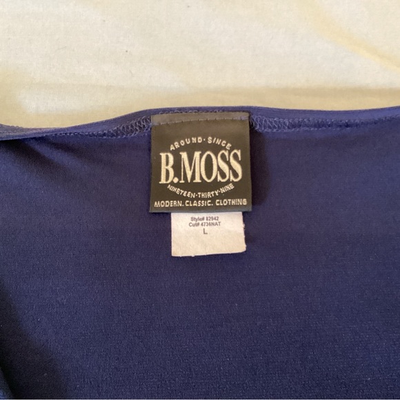 Women’s Navy Top - Picture 2 of 3